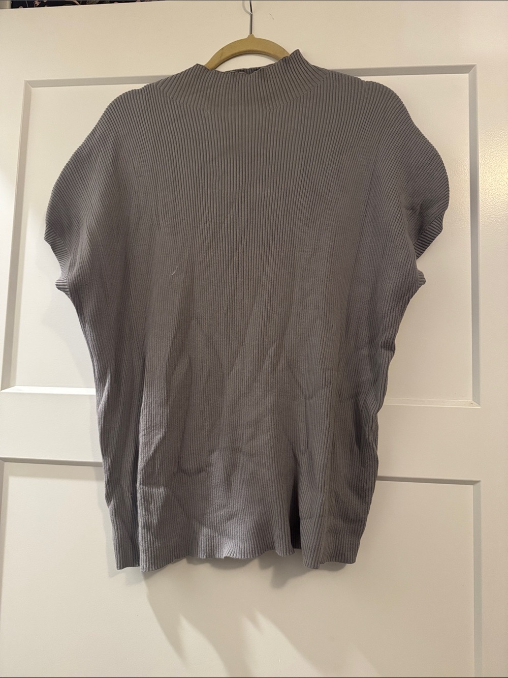 Chic Soul Ribbed Mock Neck Sleeveless Top in Gray